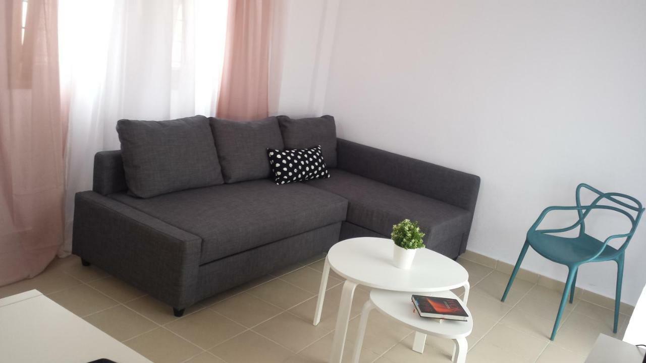 Beachfront Stylish Maisonette In 伊里斯斯 外观 照片